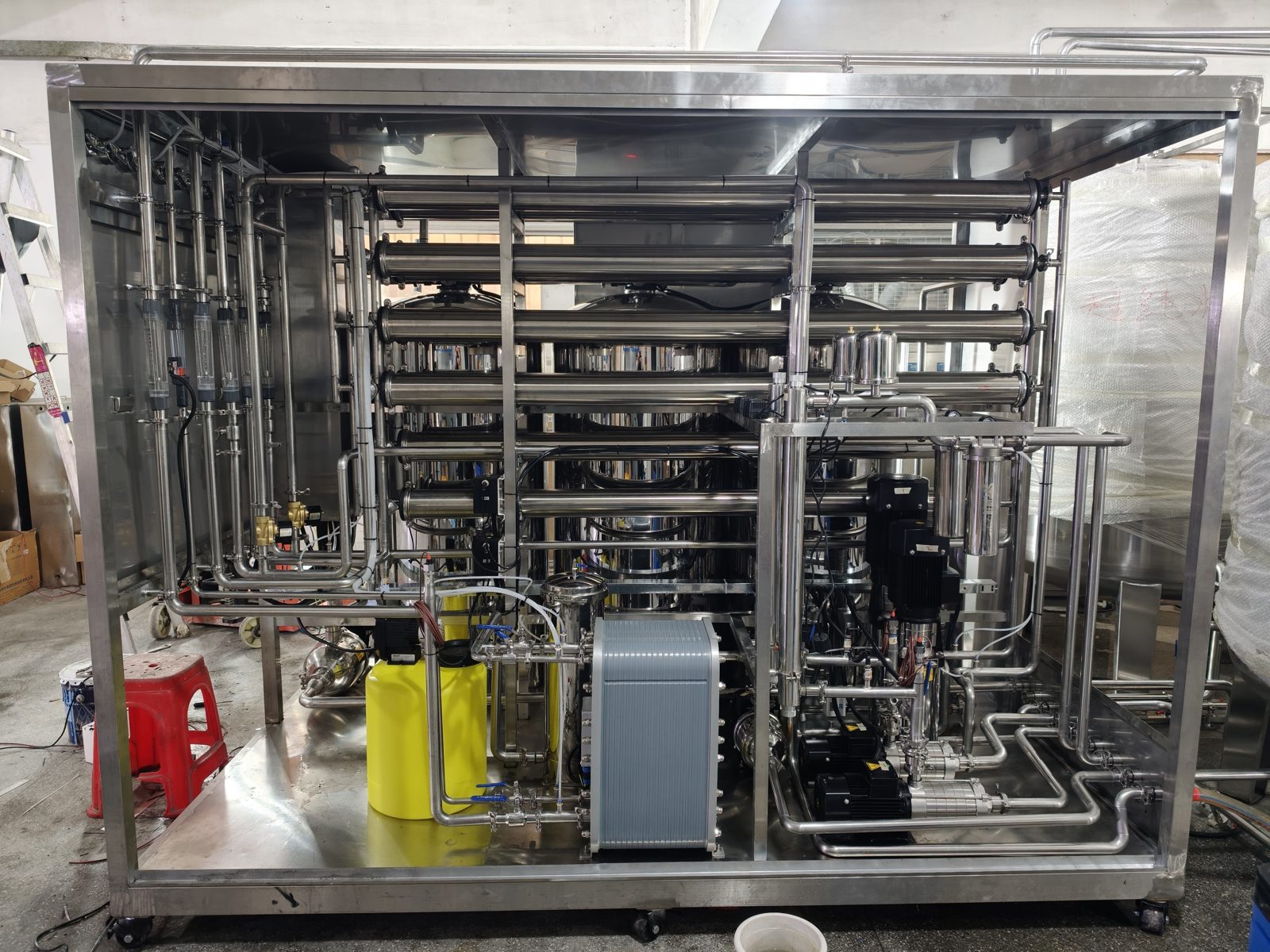 Large multi-column stainless water treatment system