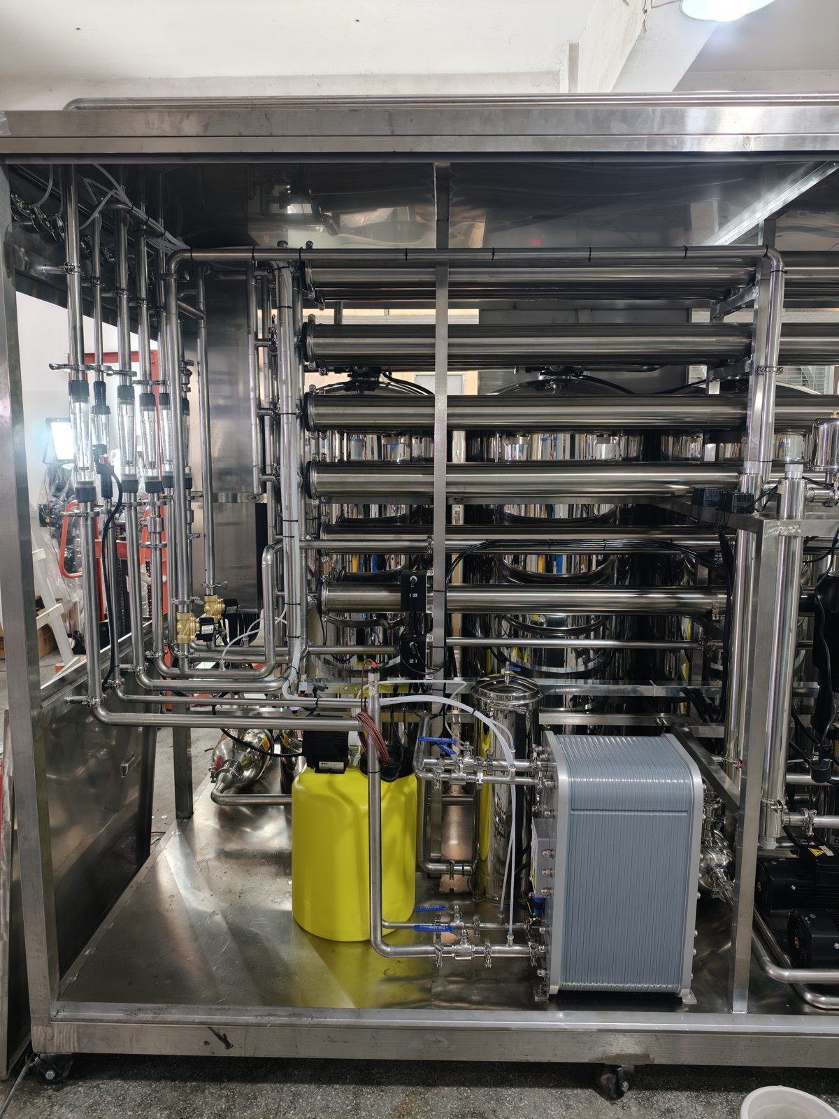 Industrial high-capacity stainless purification skid